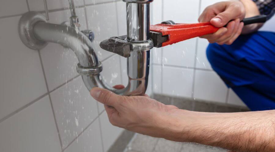 Professional Water heater repair in Vanderbilt, MI